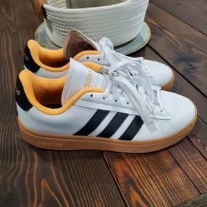 Adidas Grand Court Alpha